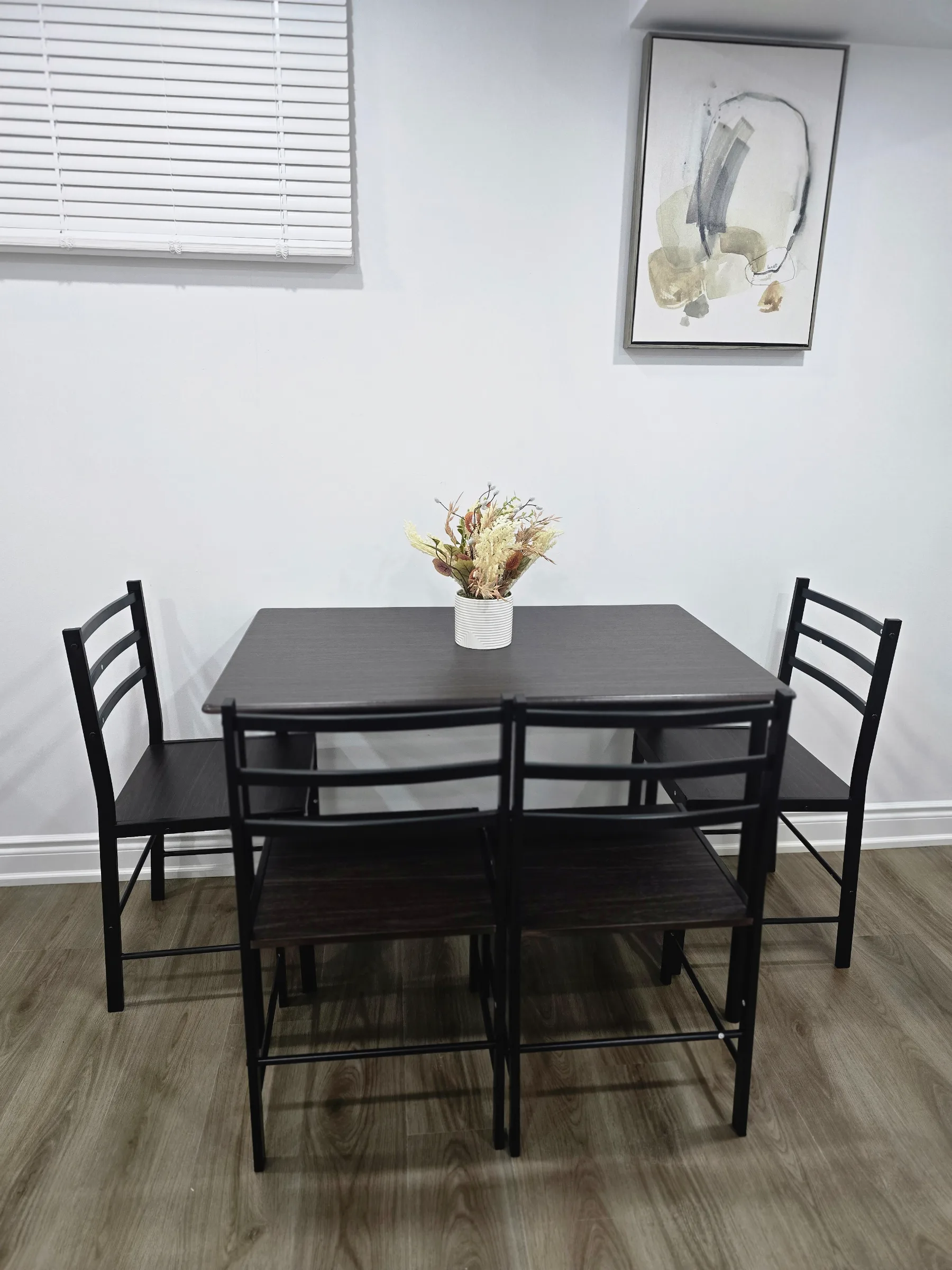 Stylish & Cozy 2-Bedroom Private Basement Suite