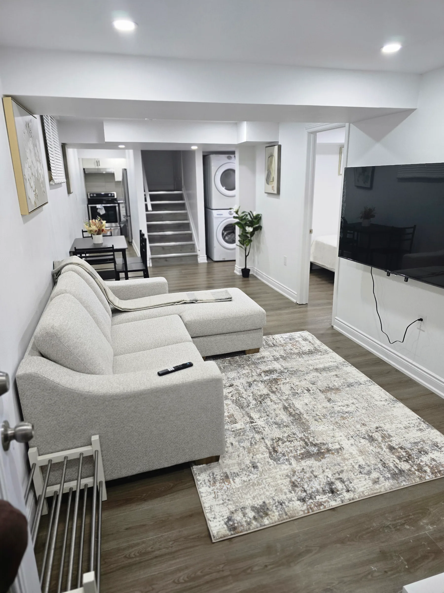Stylish & Cozy 2-Bedroom Private Basement Suite