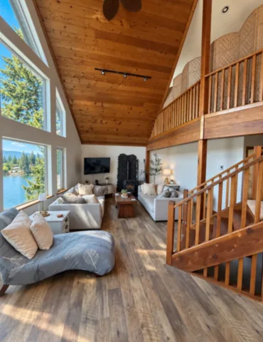 Beautiful Upper Floor Lake House