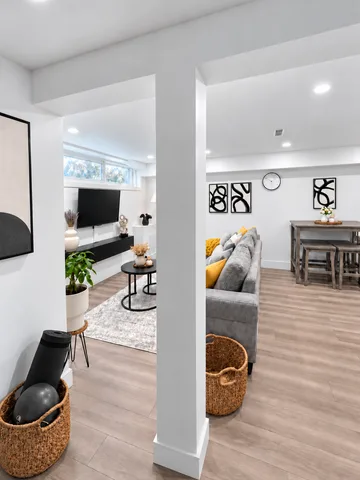 The Hurley Reset | Furnished 2BR Near Lakeridge Health Ajax Pickering