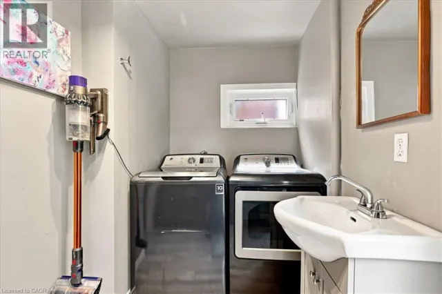3 bedroom house plus basement near Grand River Hospital