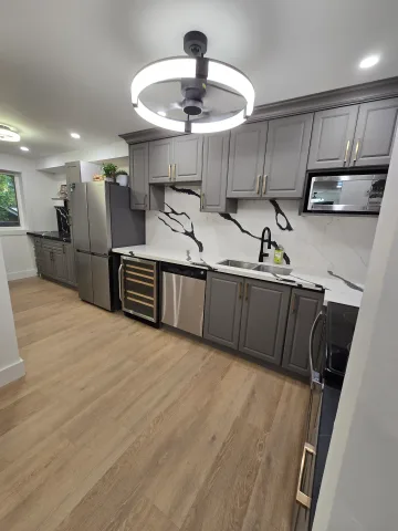 Furnished Executive Suite in Collingwood | 30+ Day Professional Rental | All-Inclusive