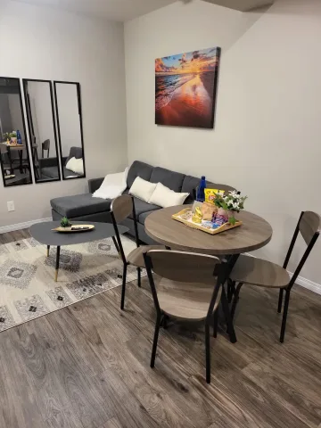 All inclusive furnitured 2-br suite near South Health Campus