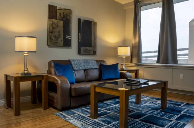 Hamilton-508-2br-LivingRoom-2-scaled