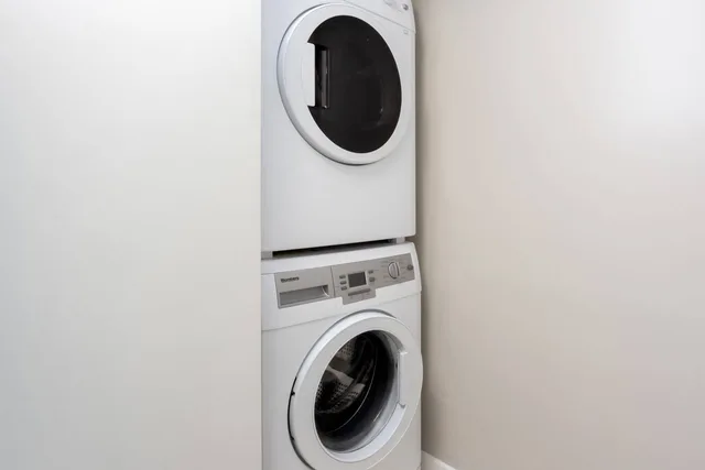 The Hendrix - 1 BR - Dishwasher