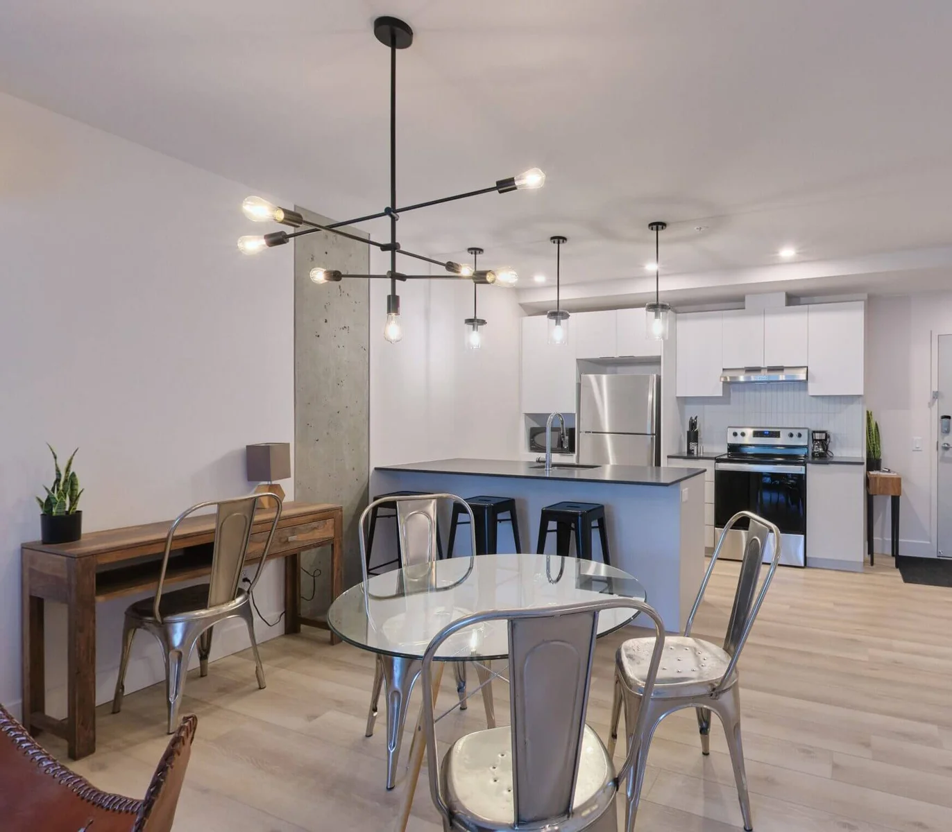 1 bedroom_livingroom