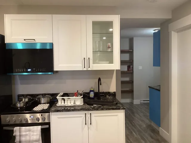 Kitchen 1