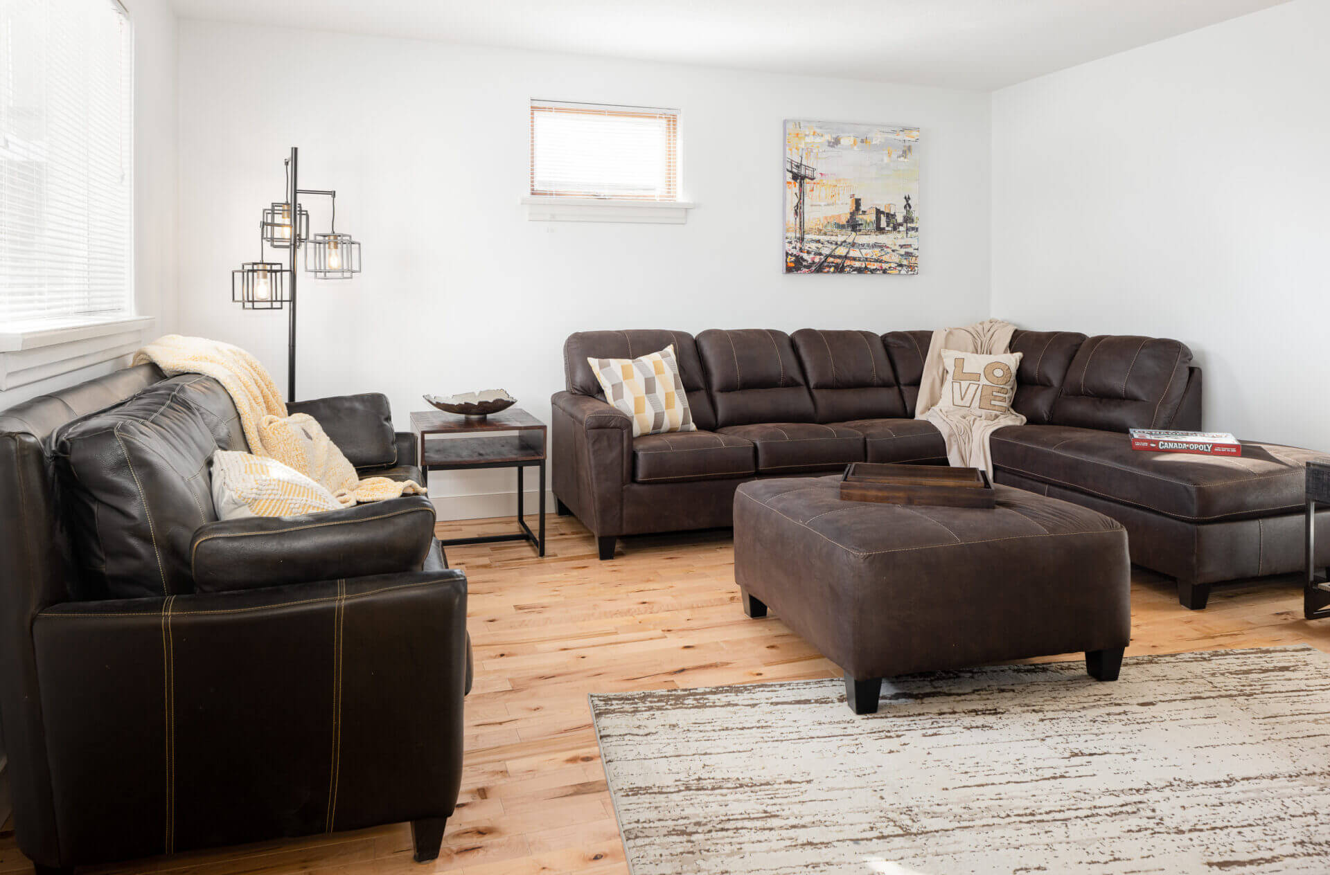 703_5th_St_E-Airbnb-3