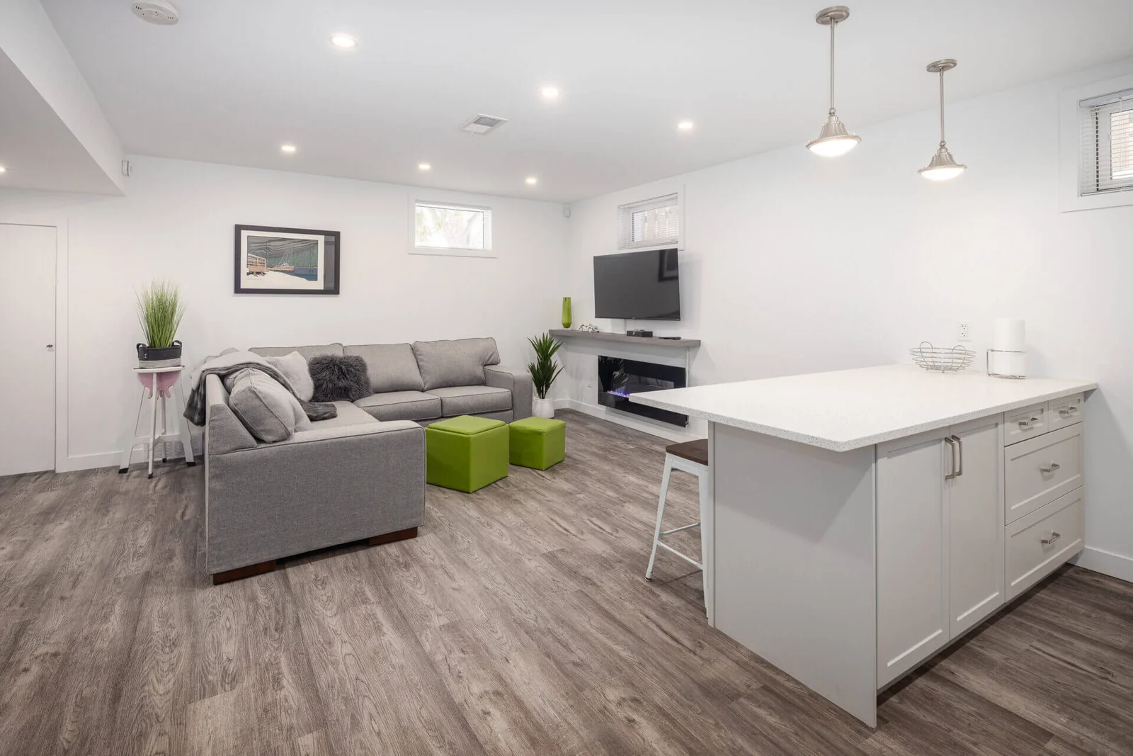 703_5th_St_E-Airbnb-28
