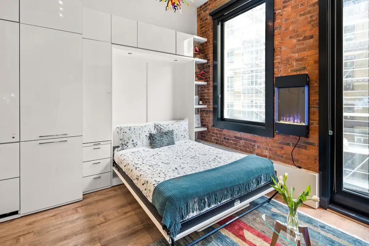 Murphy bed photo