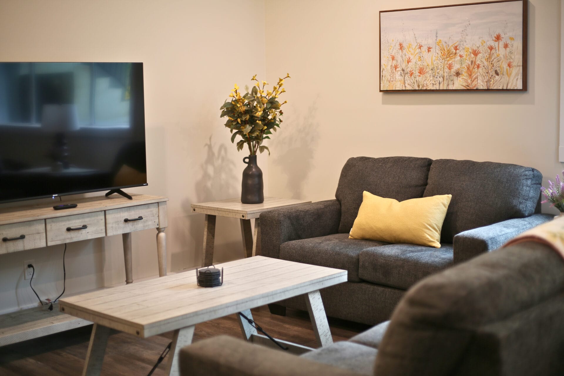 03 - Livingroom 1