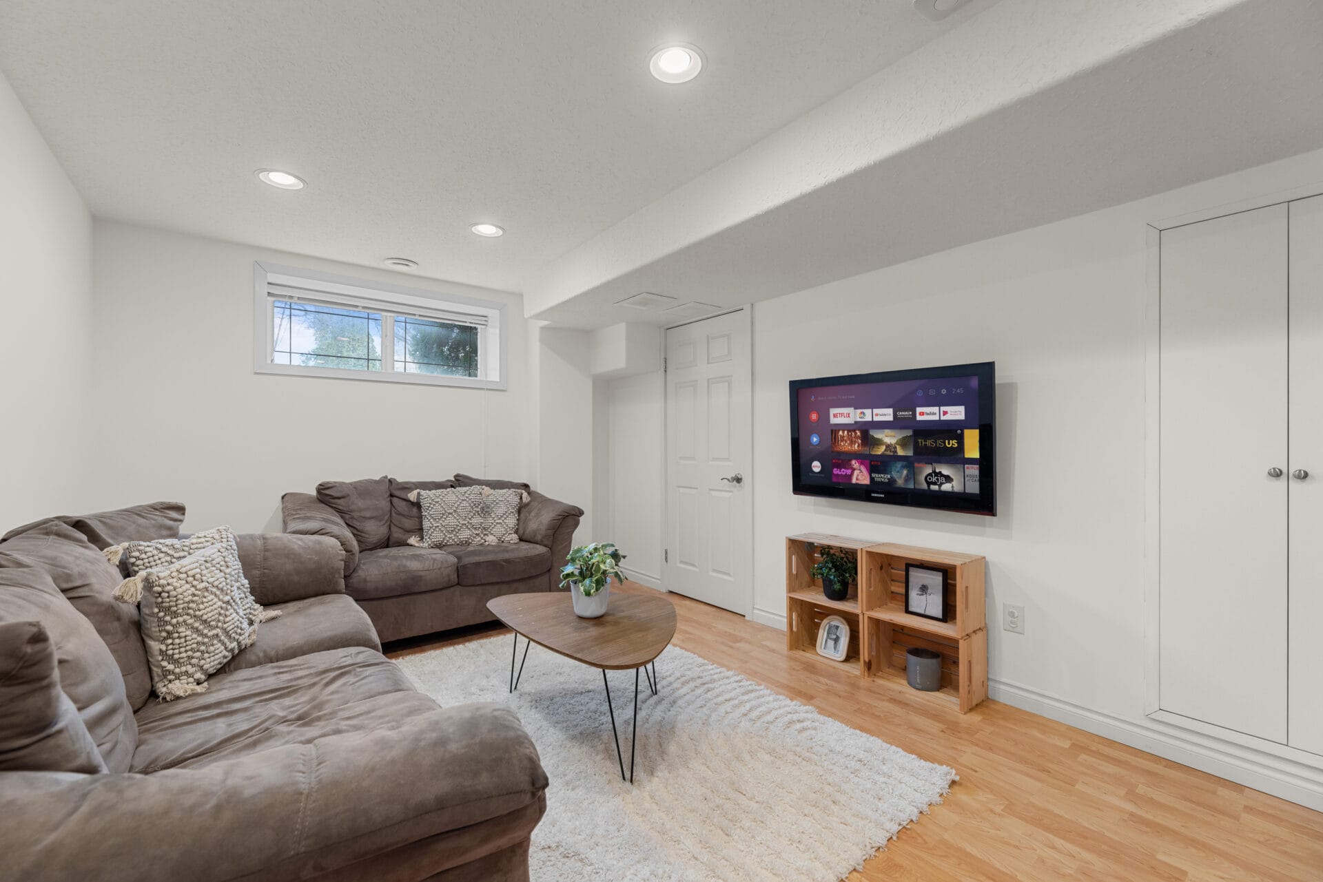 306 3rd Street E-33