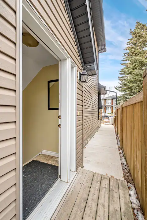 Side entry